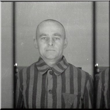 IIws-0-Rotmistrz-Witold-Pilecki-380x380.jpg